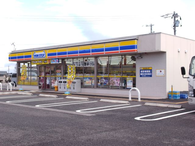 ウィステリアⅠ コンビニ