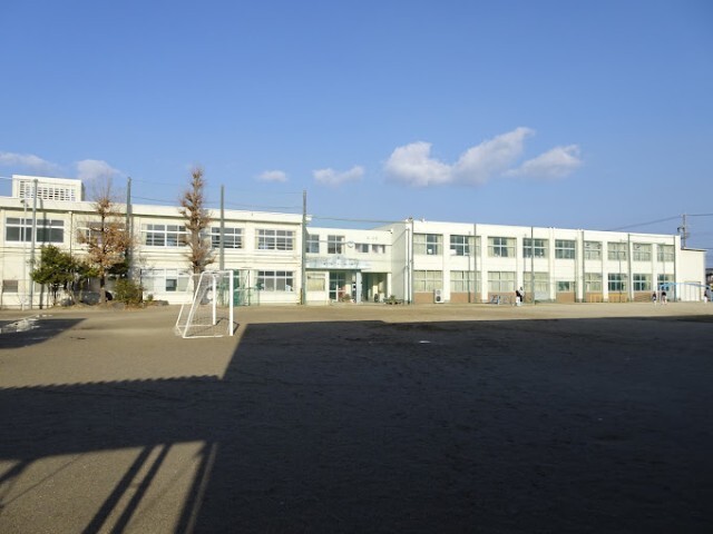 ヴィラニシムラ 小学校