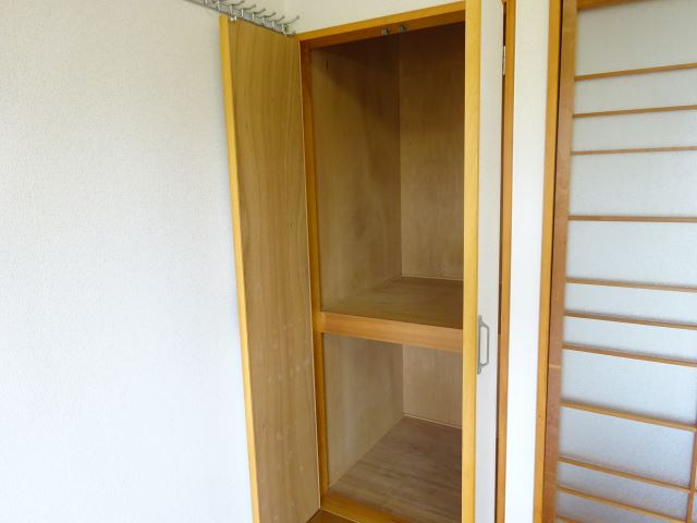 メゾンドールクラタ 収納