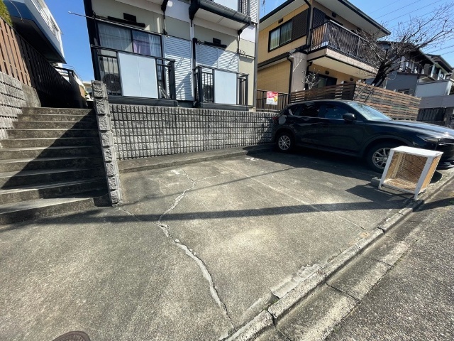 アドバンス２６１ 駐車場