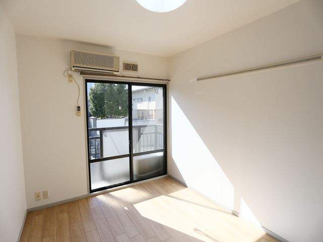 アドバンス２６１ 玄関