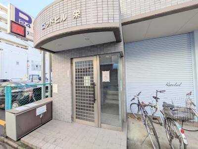 ゴッドヒル栄 エントランス