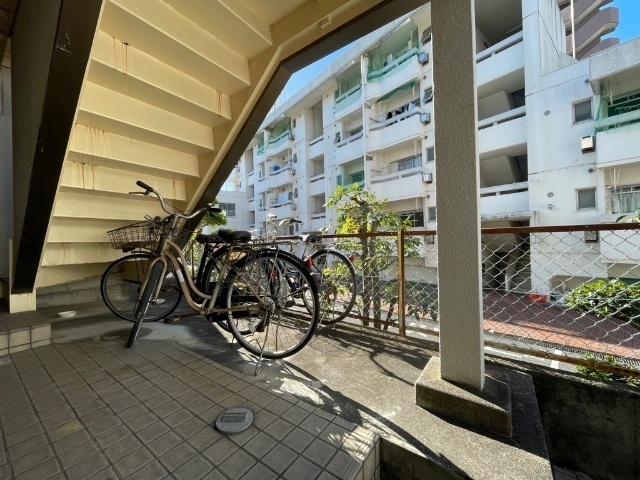 ピエット八事 駐車場