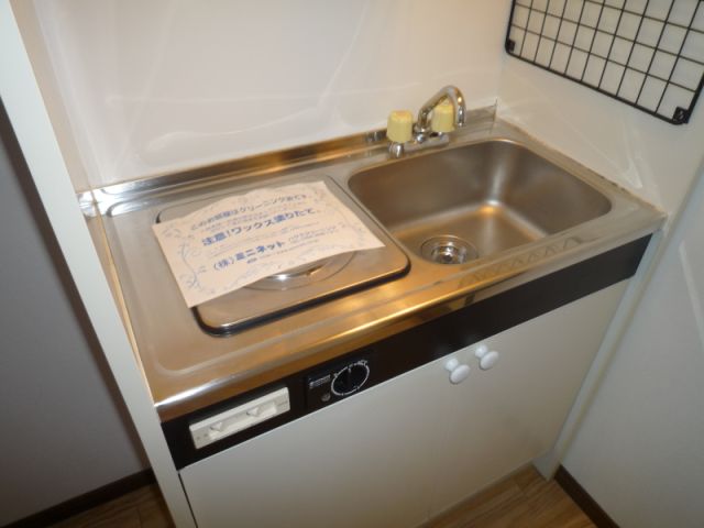 フラッツ本郷 収納