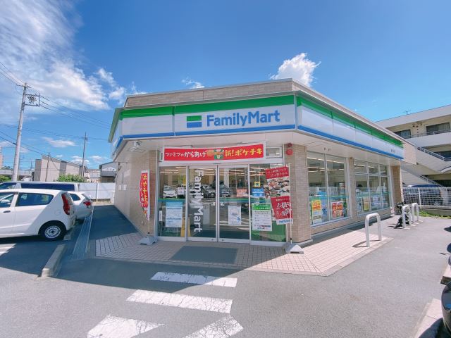 フラッツ本郷 コンビニ