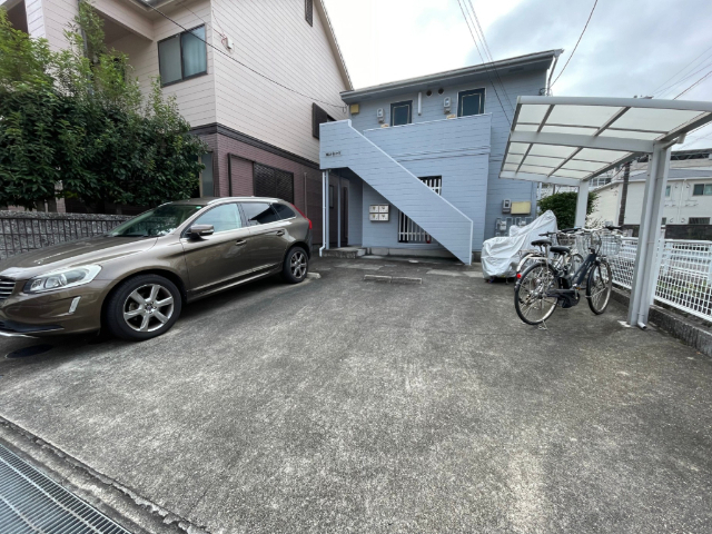 VILLA本山 駐車場