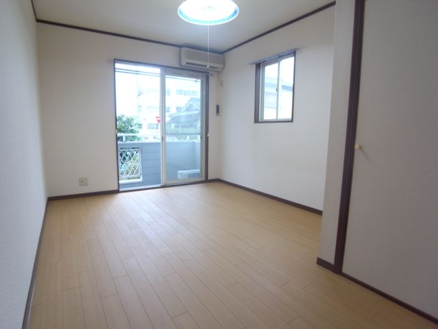 VILLA本山 リビング