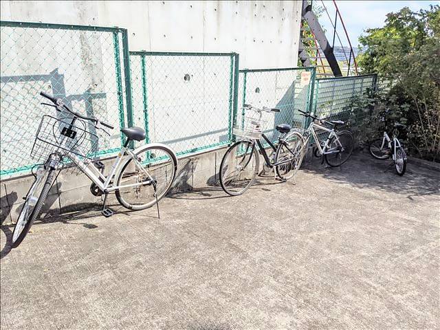 アートハウスＫ 駐車場