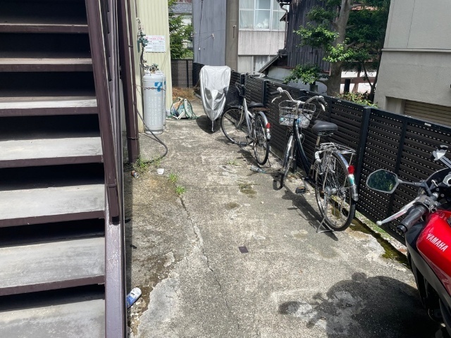レオン八事　３号館 エントランス