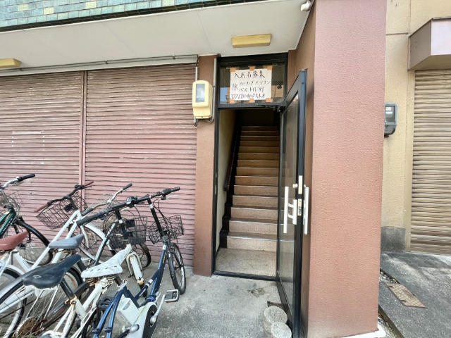 すみれビル エントランス