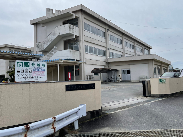 シャンパレスワコー 小学校