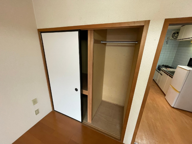 シャンパレスワコー 収納