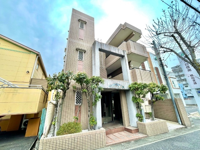 イストワール植田 外観