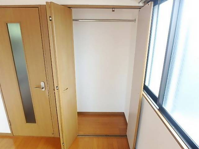 リーザ川名 収納