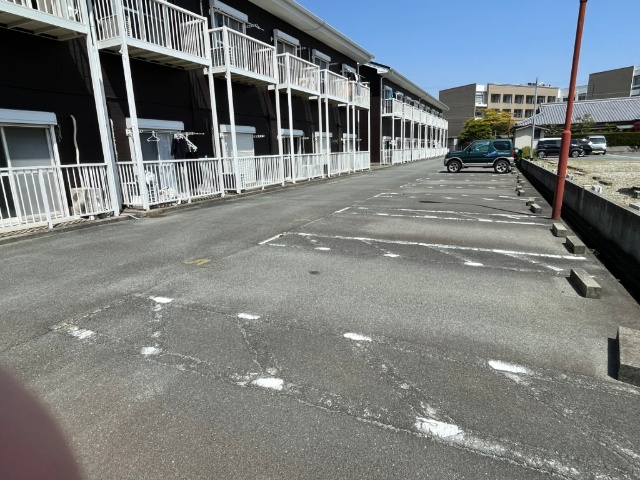 ドリーム２ 駐車場