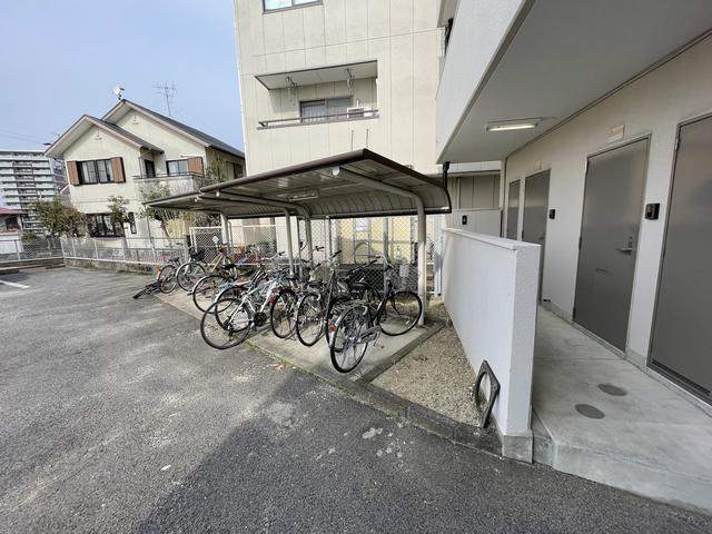 モレンド長久手 駐車場