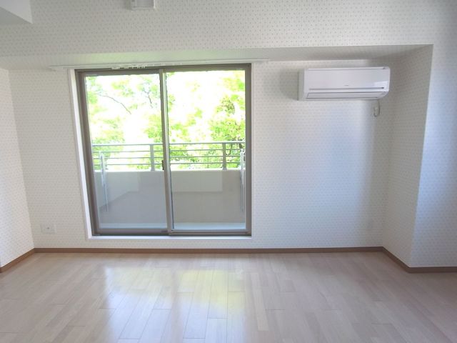 フォレスト那古野 玄関
