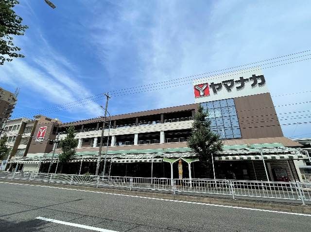 アジュール・カワナ スーパー