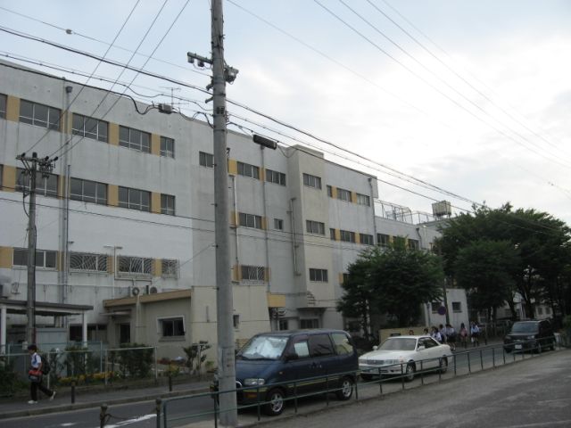 グランドール栄生 中学校