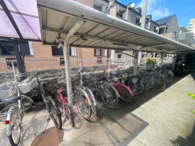 アルカディア谷口 駐車場