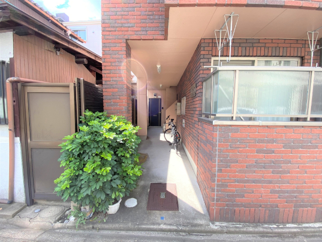 ジュネスⅢ エントランス