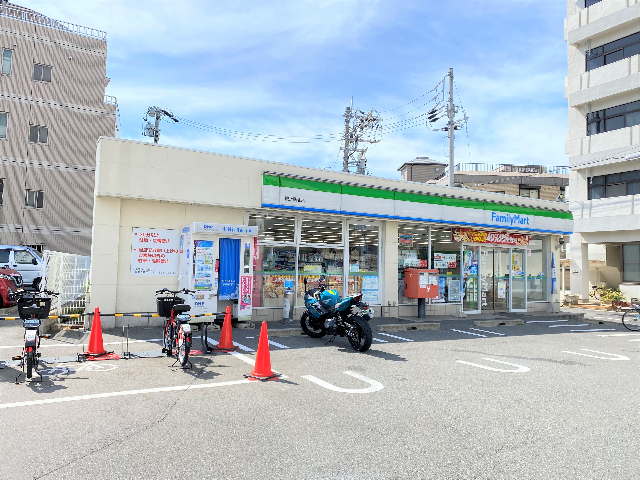 ロイヤルシーズ コンビニ