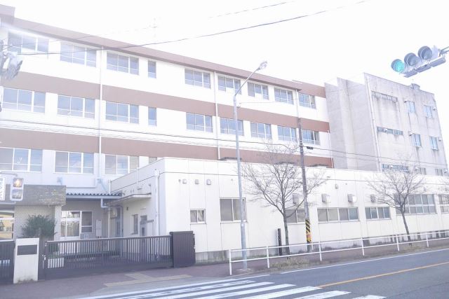 ロイヤルシーズ 小学校
