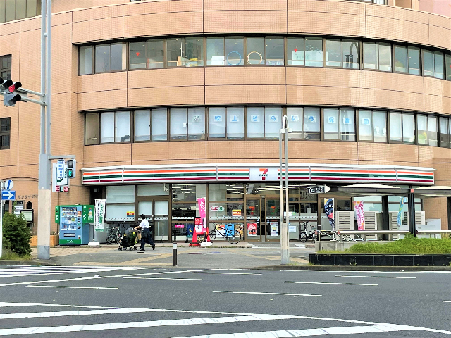 ロイヤルシーズ コンビニ