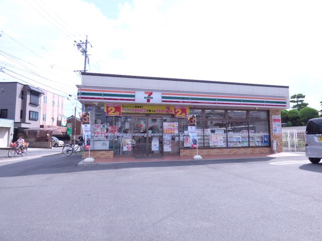 エクレール清峰 コンビニ