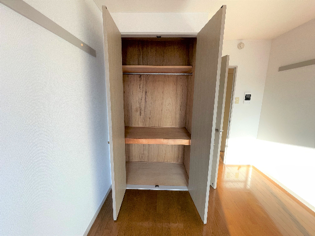 フラワール駒方 収納
