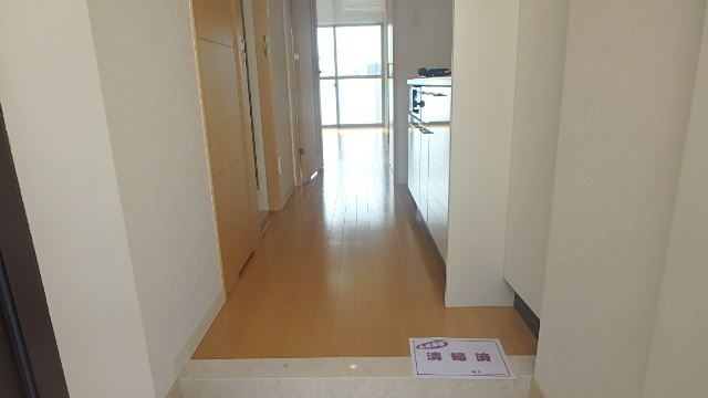 アールズコート明が丘 玄関