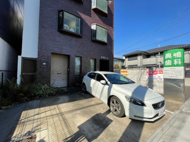 奥嶋ビル 駐車場