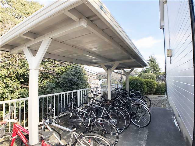 ハイツスリーエムＳ棟 駐車場