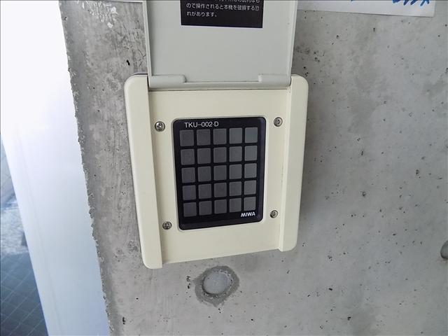 ルネサス八事 エントランス