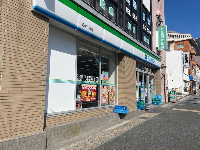 ルネサス八事 コンビニ