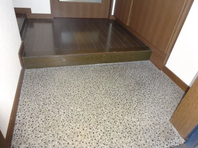サザン名駅EAST 玄関