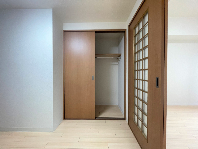 グランドール栄生 収納