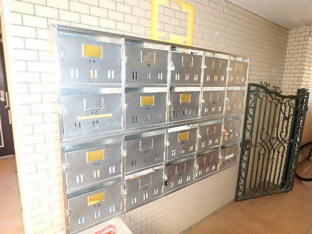ワンライフ原 エントランス