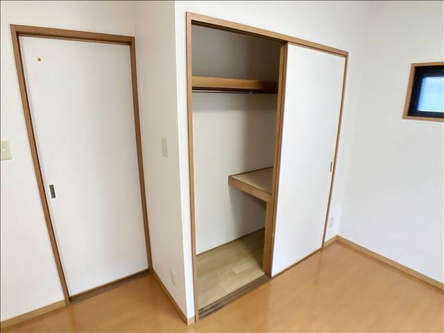 ルミエール杉本 収納
