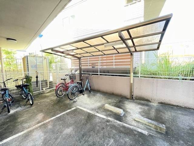 クレスト三好 収納