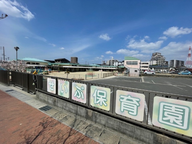シーズンコート赤池 幼稚園