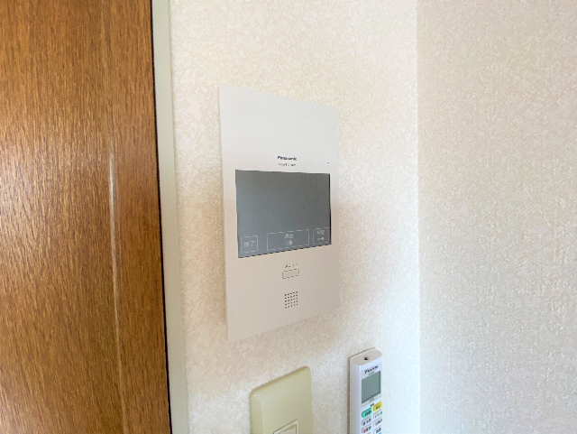 アーバンコート小松 玄関