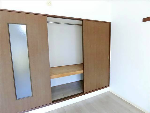 サンライズ高間 収納