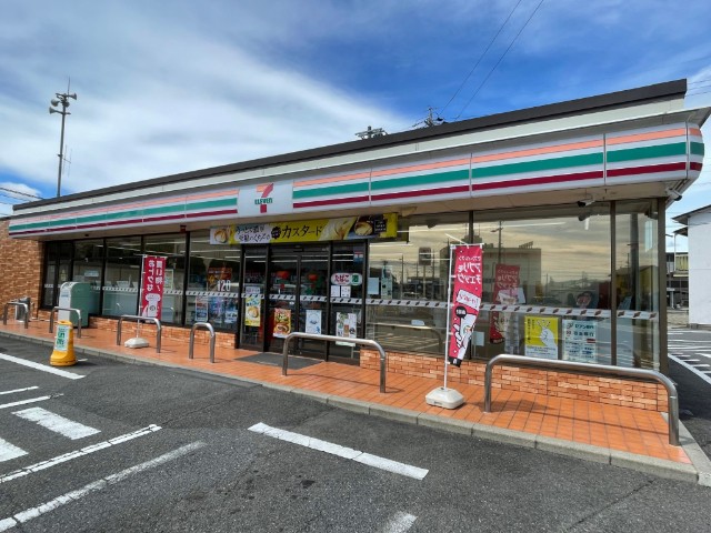 コーポサンシャイン コンビニ