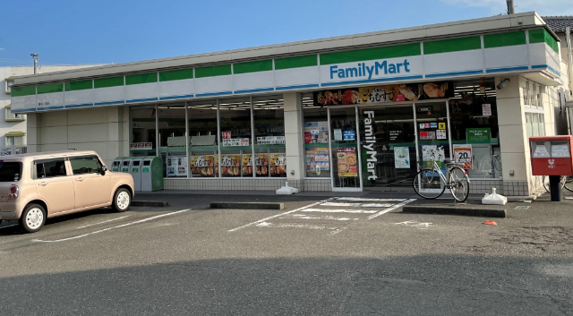 カーサひじり５ コンビニ