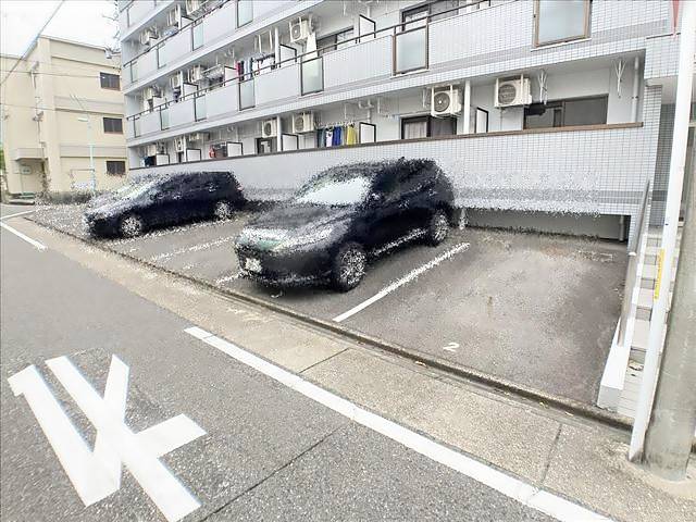 エンジェル御器所 駐車場
