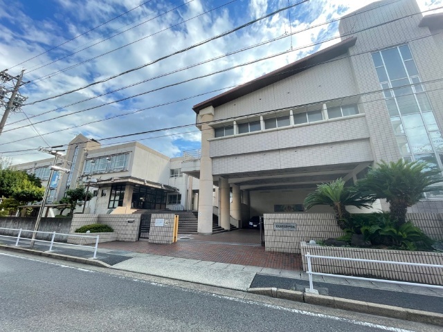 ウインズ原 中学校