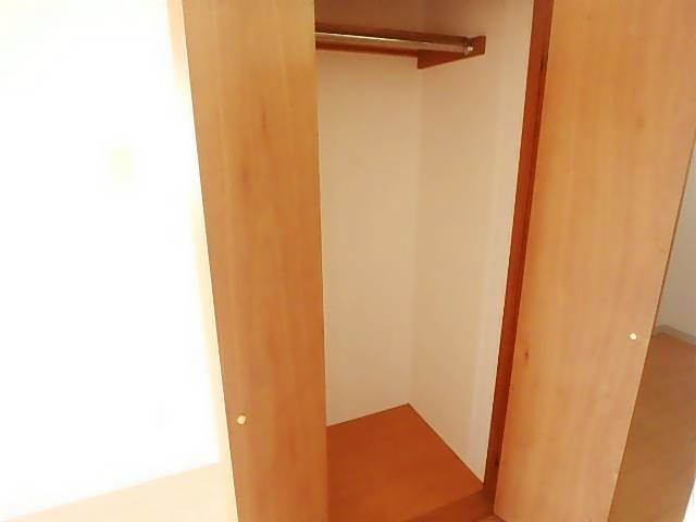 サンシャイン隼人 収納