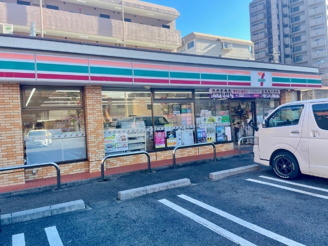 ウインズ原 コンビニ