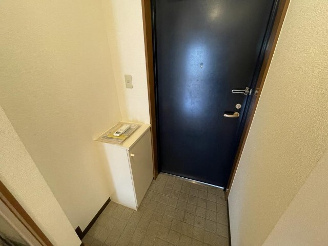 アルファビル 玄関